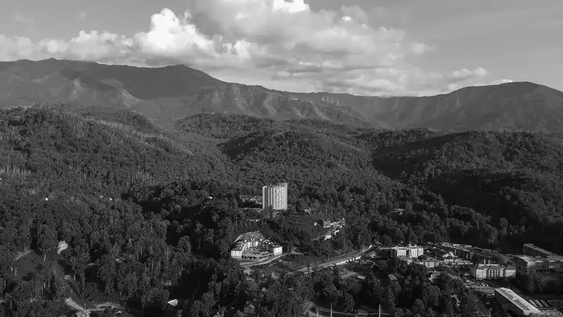 665df92ce608d4818cbbd44a_Gatlinburg3