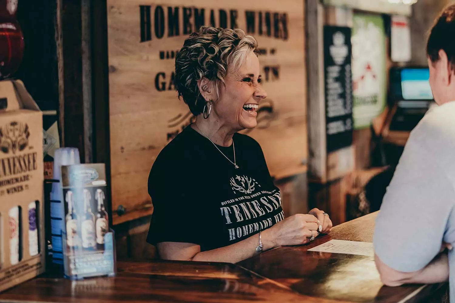 Free wine tasting at Tennessee Homemade Wines in Gatlinburg, Tennessee.