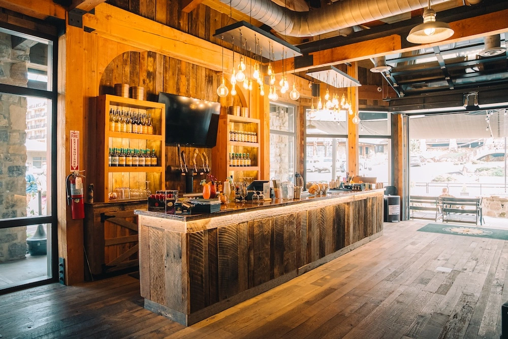 old mountain wine company bar